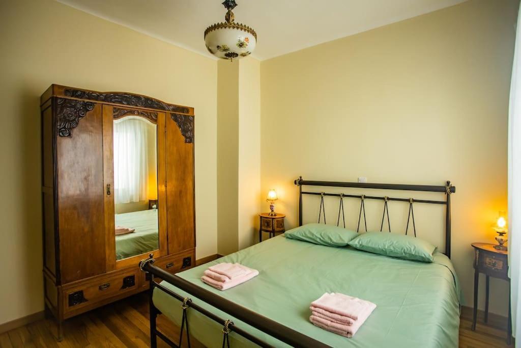 Plaka Vintage Apartment Атина Екстериор снимка